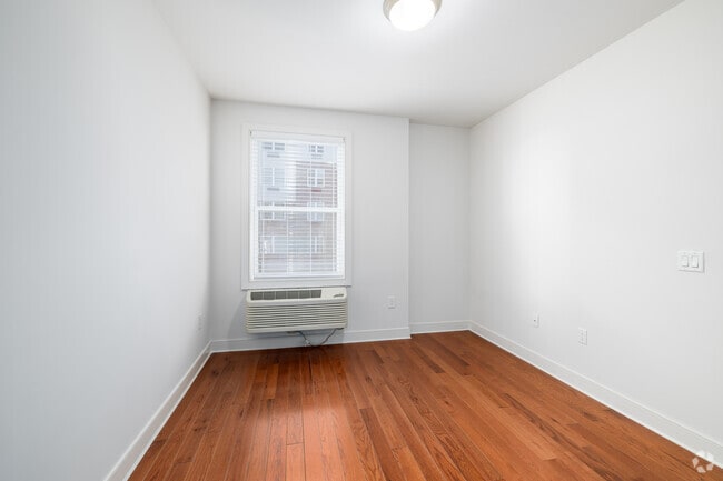 1 habitación, 1 baño - 740 pies cuadrados - Habitación - Meridia Lifestyles