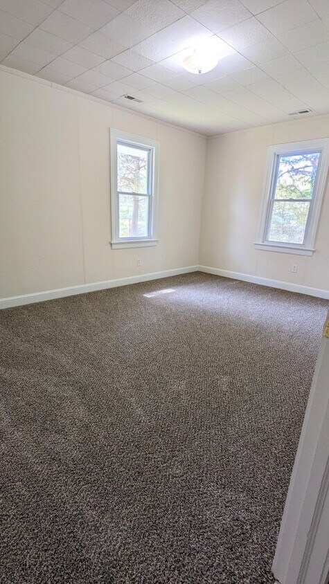 Foto principal - 118 Chappell Gardens Dr