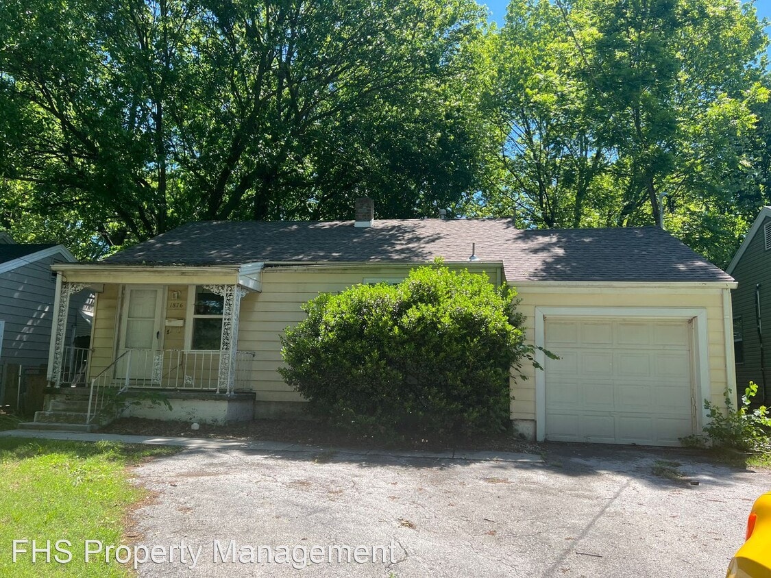 Primary Photo - 2 br, 1 bath House - 1876 N BroadwayAve