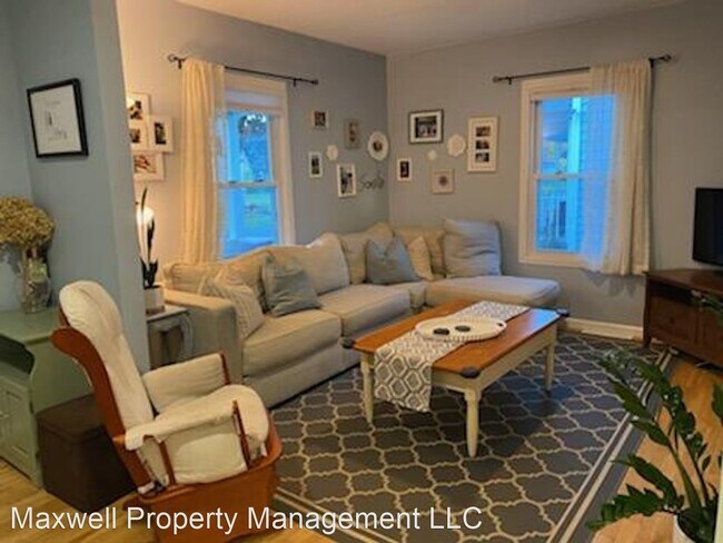 Building Photo - 3 br, 2 bath House - 30 Madison St