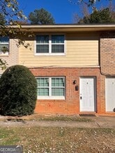 Building Photo - 100 Chalfont Dr