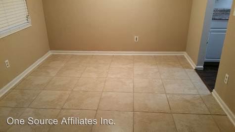 Building Photo - 3212 Pine Tree Trl