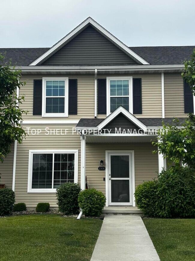 Building Photo - 2308 Hazeltine Pl