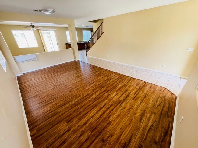 Building Photo - 2722 La Porte Ct