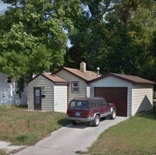 Building Photo - 211 17th St SE