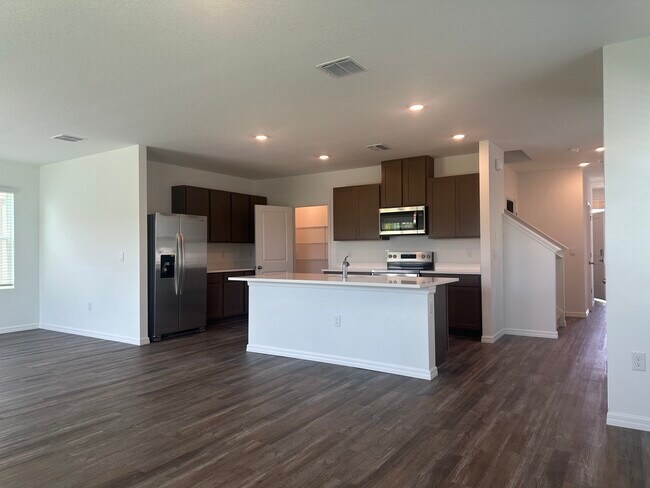 Cocina - 10574 Dusty Boot Rd