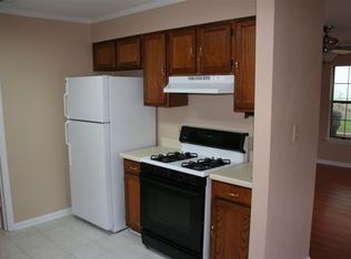 Foto del edificio - 528 W 5th Ave