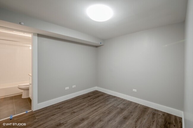 Foto del edificio - 4941 S Champlain Ave