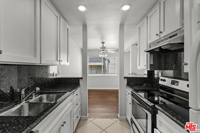 Building Photo - 1342 Harvard St