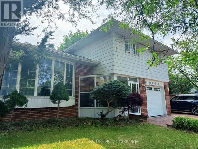 Building Photo - 31 Roanoke Rd