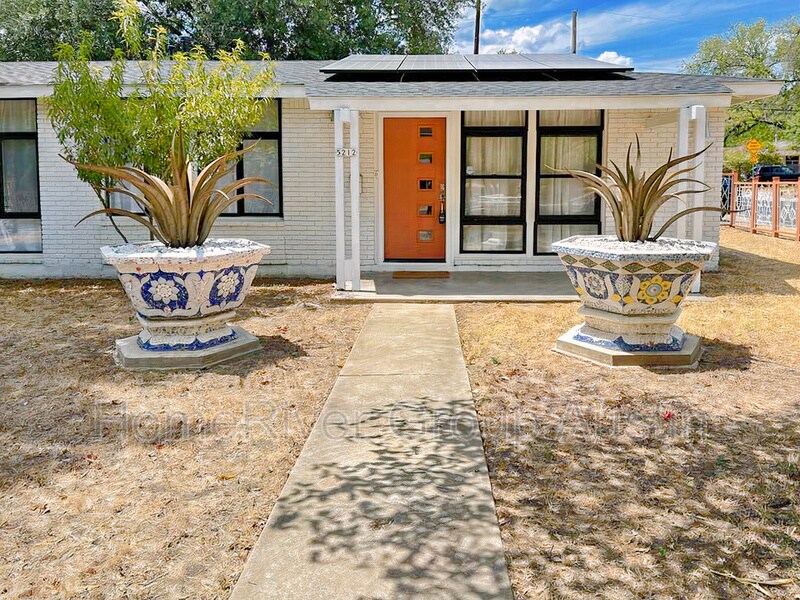 Primary Photo - 5212 Berkman Dr
