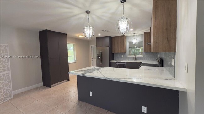 Building Photo - 1912 SW 97th Terrace