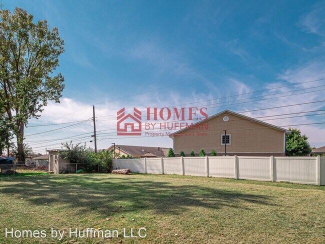 Foto del edificio - 3 br, 1.5 bath House - 3875 Clover Drive