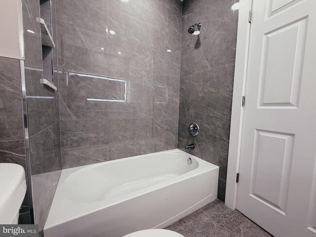 Foto del edificio - 2720 W Thompson St