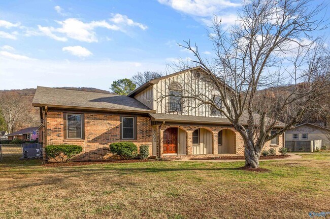 Foto del edificio - 8003 Brookfield Cir SE