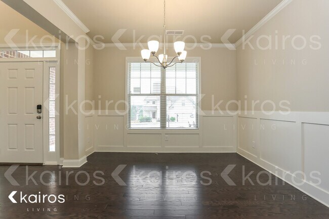 Building Photo - 1660 Riverpark Dr.