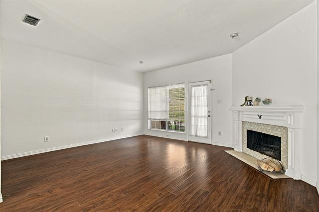 Foto del edificio - 3550 Country Square Dr