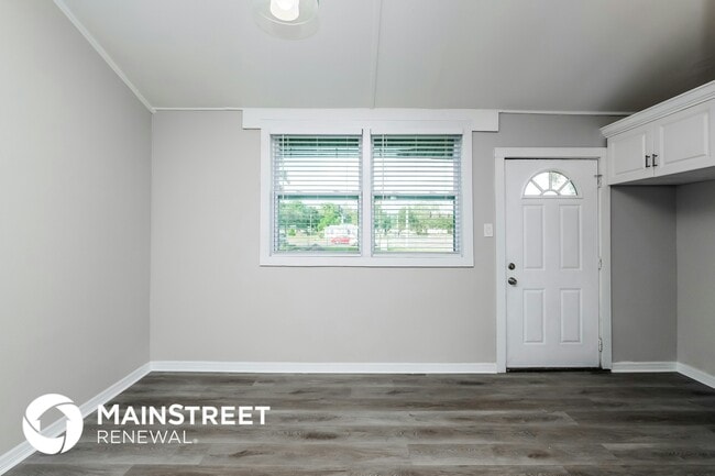 Foto del edificio - 4007 E Osborne Ave