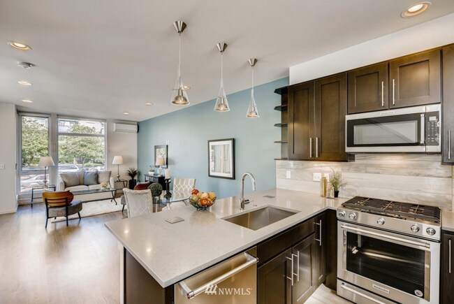 Foto del edificio - 11217 Greenwood Ave N
