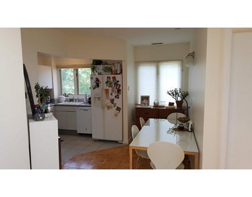 Primary Photo - 121 Longwood Ave