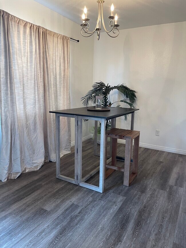 Foto del edificio - 17141 W Bernardo Dr