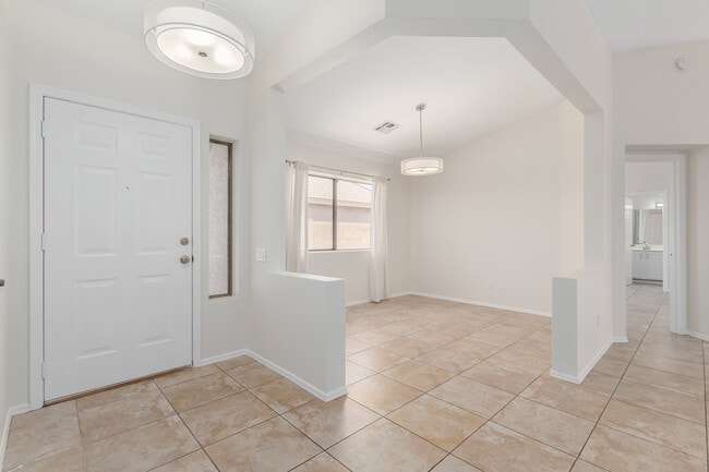 Building Photo - 3510 E Marco Polo Rd