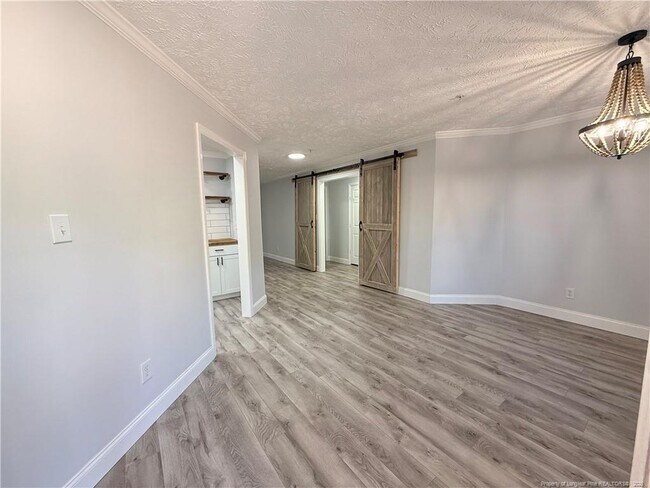 Foto del edificio - 392 Bubble Creek Ct