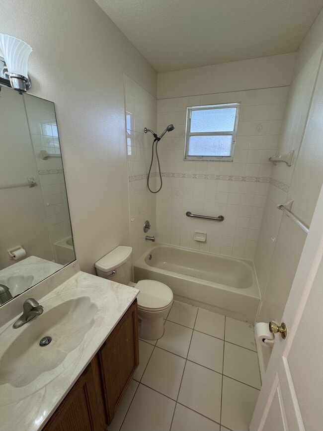 Foto del edificio - 1522 Breese St NE