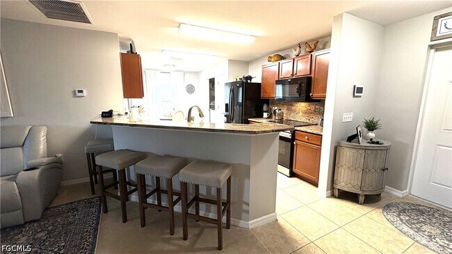 Building Photo - 157 Shadow Lakes Dr