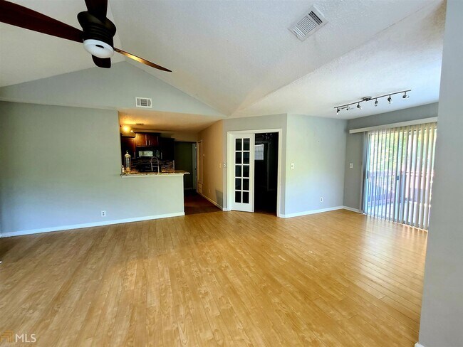 Foto del edificio - 219 St Andrews Ct