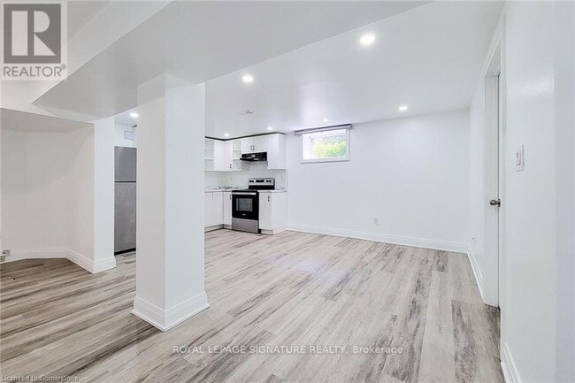 Photo du bâtiment - 265 W 19th St