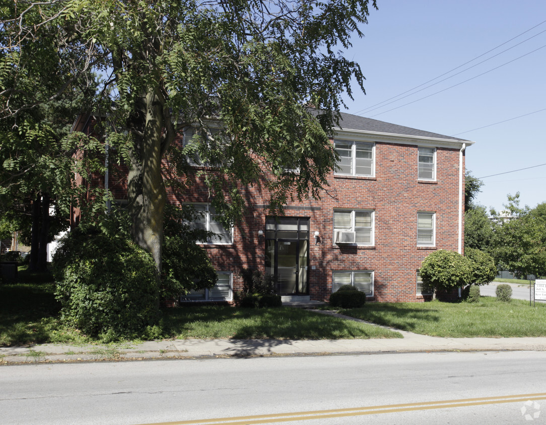 Building Photo - Tiverton