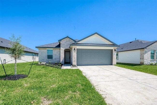Building Photo - 1115 Rayburn Dr