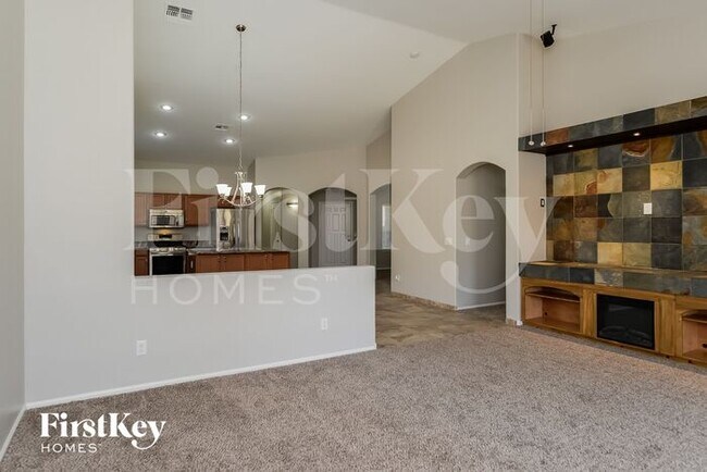 Building Photo - 1263 W Busa Dr