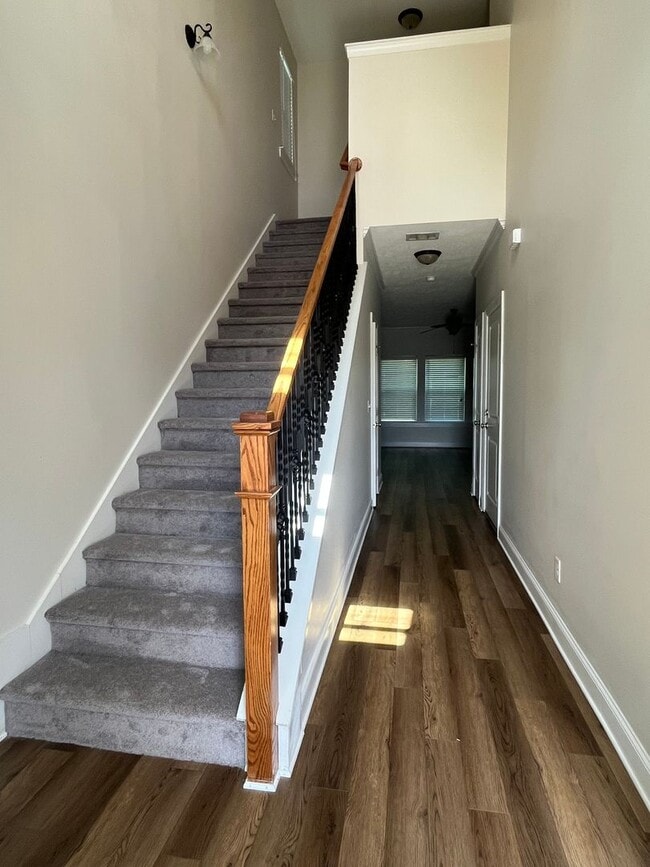 Foto del edificio - 742 Kensey Park Ln