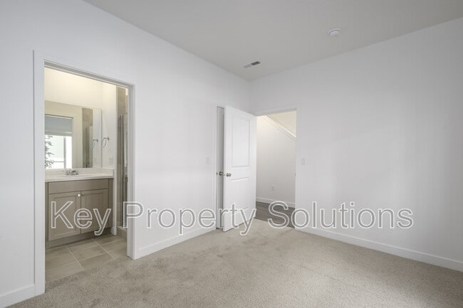 Foto del edificio - 12678 Devils Garden Ct
