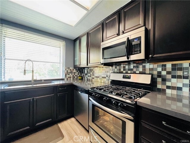 Building Photo - 1101 Golden Springs Dr