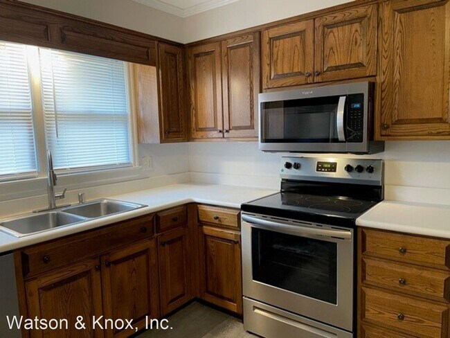 Building Photo - 3 br, 2 bath House - 737 Louisville Rd