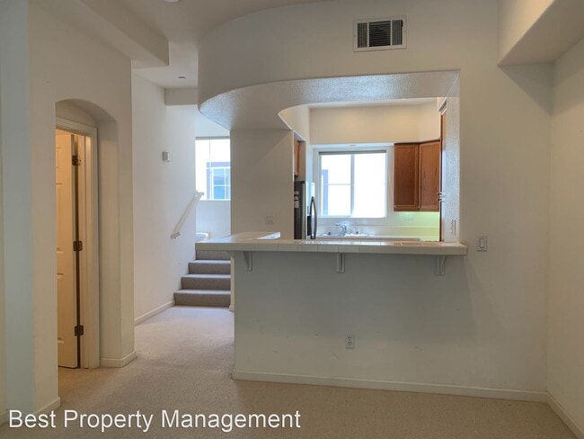 Building Photo - 2 br, 2.5 bath House - 38 Sun Song
