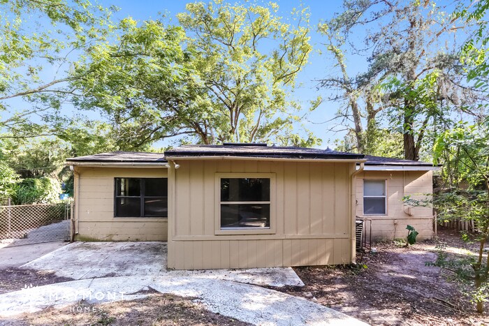 Foto del edificio - 5453 Oak Forest Dr