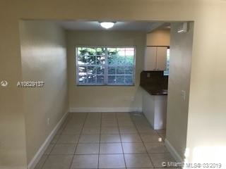 Foto del edificio - 335 Santander Ave