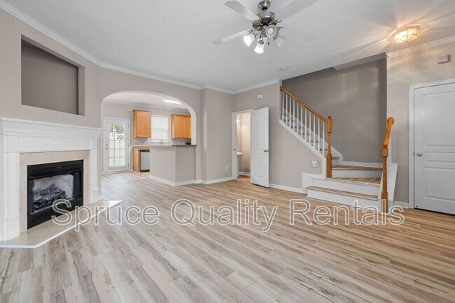 Building Photo - 409 Hamlet Park Dr