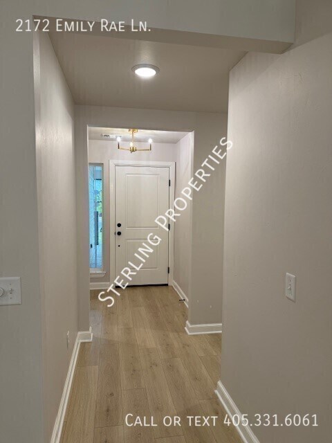Foto del edificio - 2172 Emily Rae Ln