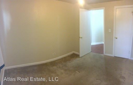 Building Photo - 7367-7373 Oneida Dr