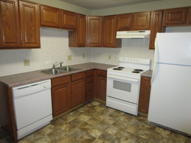 Building Photo - 820 Moro St
