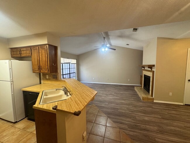 Building Photo - Corner Unit and One Level