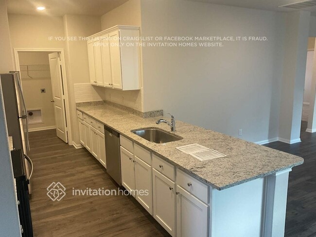 Foto del edificio - 8120 Sunberry Shadow Dr