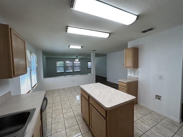 Foto del edificio - 1820 Southridge Ln
