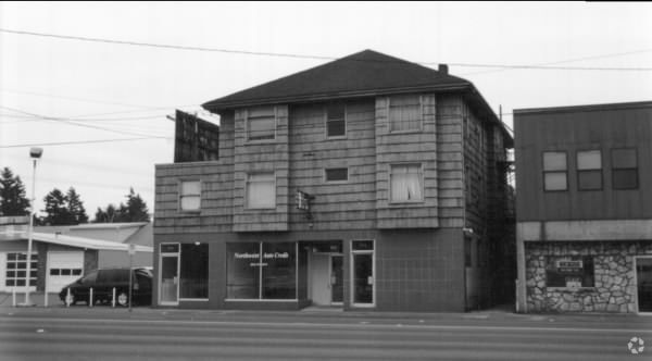 Building Photo - 2704-2714 NE Sandy Blvd