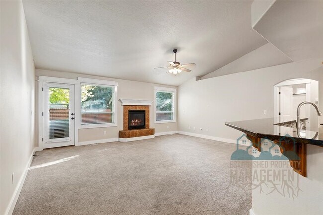 Building Photo - 12505 W Tevoit St